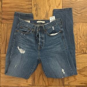 Levi’s wedgie jeans